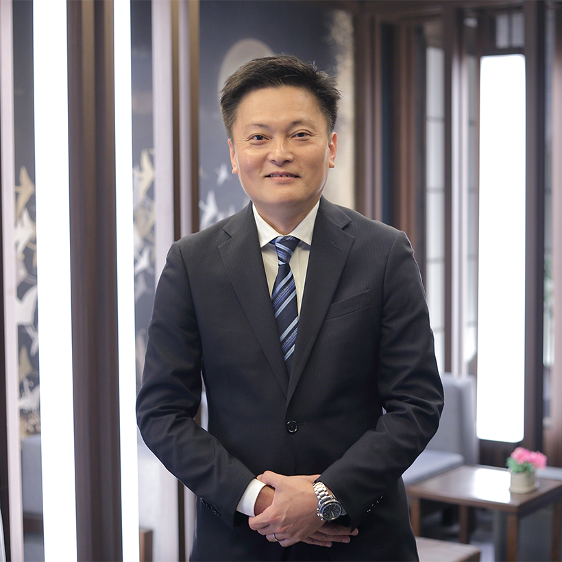 石井 英一